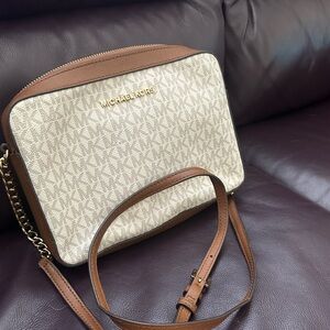 Michael Kors small handbag